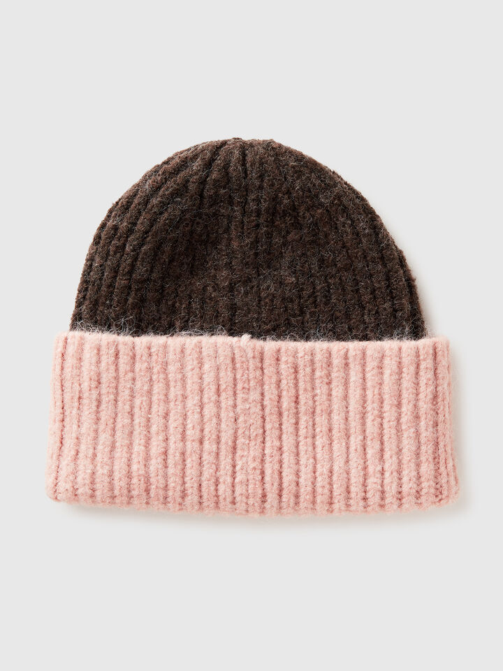 CAP Women image number 2